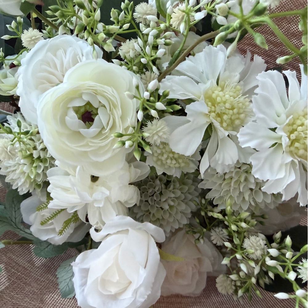 *NEW* DECOVASSE Real-Touch Faux Flower Arrangement w/Roses & Daisies!